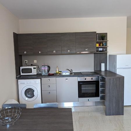 Sunny Star Dreams Condo W Prime Location, Pool, Sea View Szveti Vlasz Kültér fotó