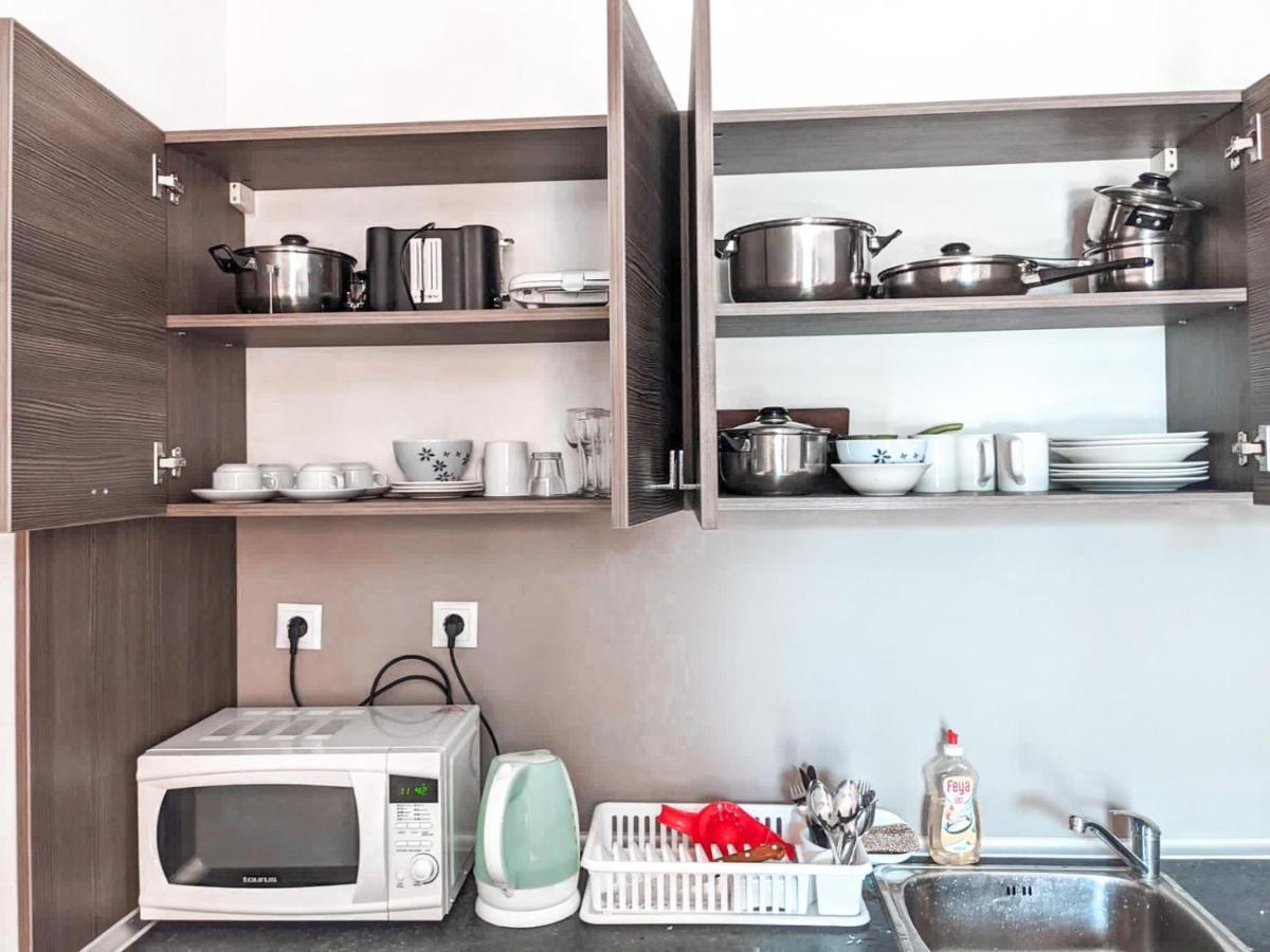 Sunny Star Dreams Condo W Prime Location, Pool, Sea View Szveti Vlasz Kültér fotó