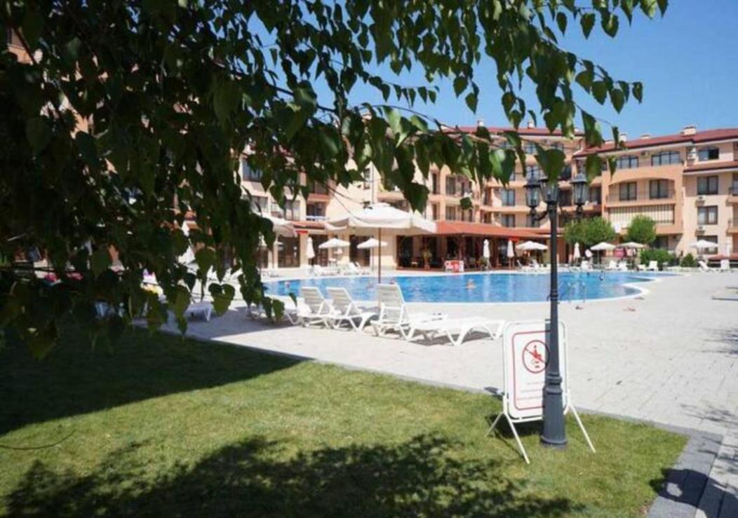 Sunny Star Dreams Condo W Prime Location, Pool, Sea View Szveti Vlasz Kültér fotó